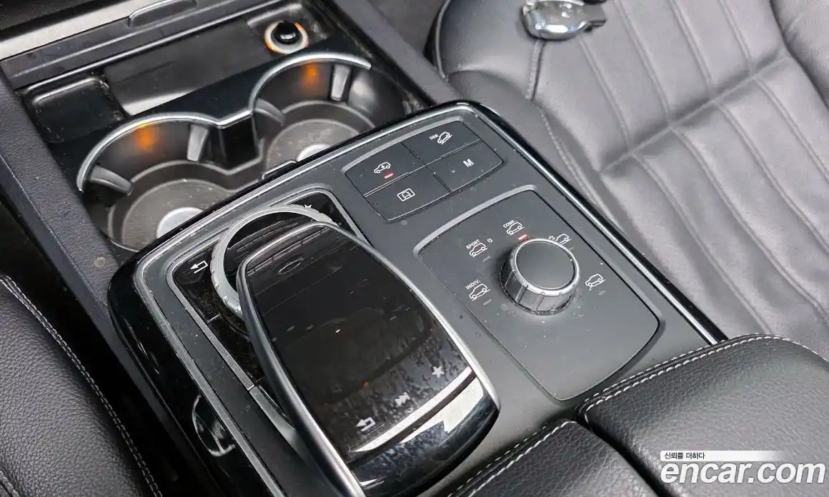 Mercedes-Benz GLE-Class 2018 3.0 гидро, фото 24 Mercedes-Benz GLE-Class 2018 3.0 гидро, фото 24