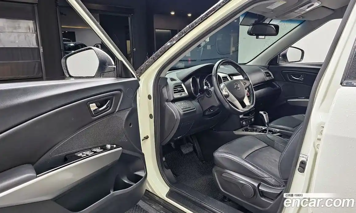 SsangYong TIBOLI 2015 1.6 автомат (гидро), фото 13