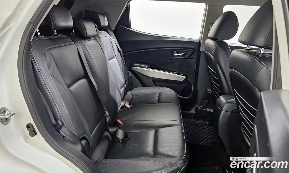SsangYong TIBOLI 2015 1.6 автомат (гидро), фото 18