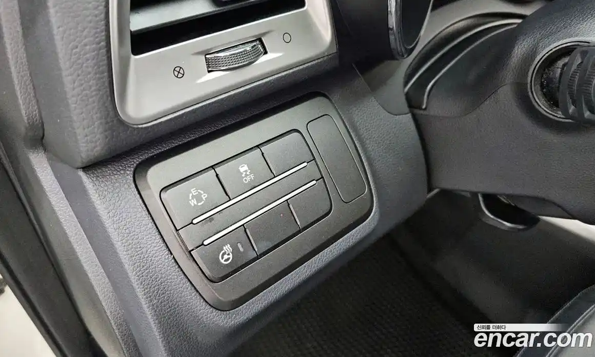 SsangYong TIBOLI 2015 1.6 автомат (гидро), фото 23