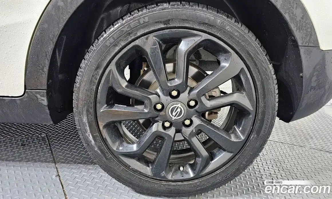 SsangYong TIBOLI 2015 1.6 автомат (гидро), фото 7