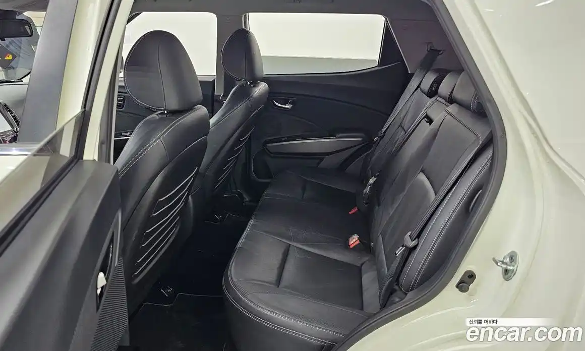 SsangYong TIBOLI 2017 1.6 автомат (гидро), фото 12