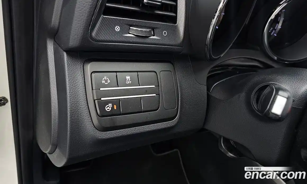 SsangYong TIBOLI 2017 1.6 автомат (гидро), фото 17