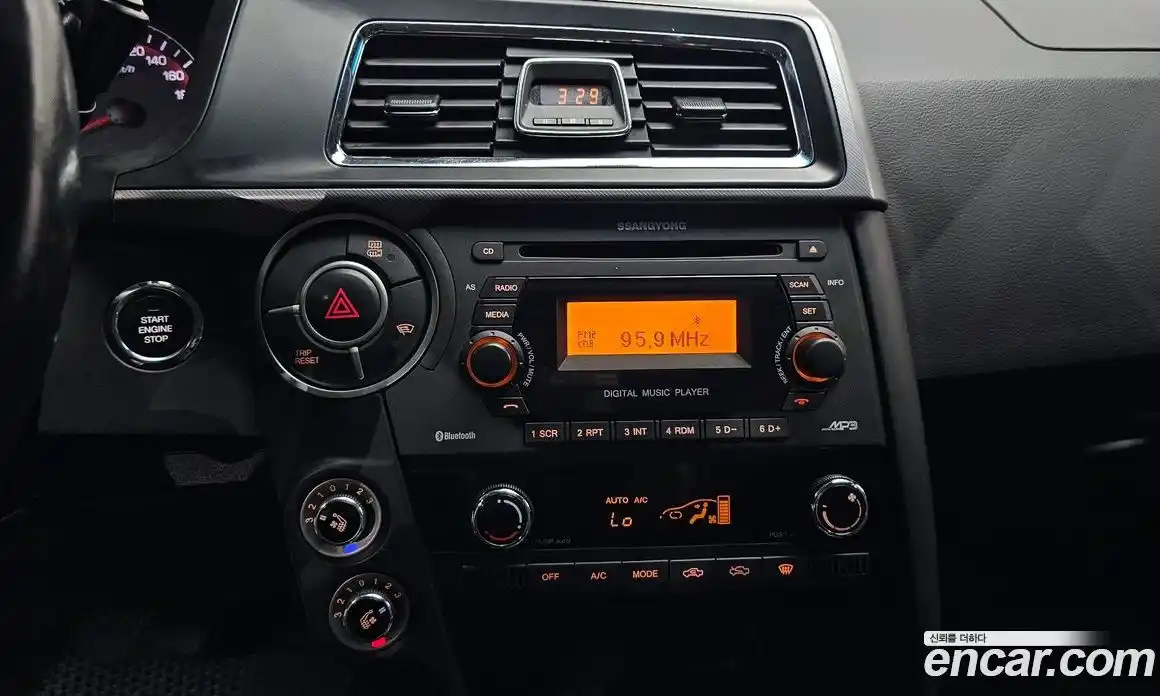 SsangYong Korando 2016 2.0 автомат (гидро), фото 14