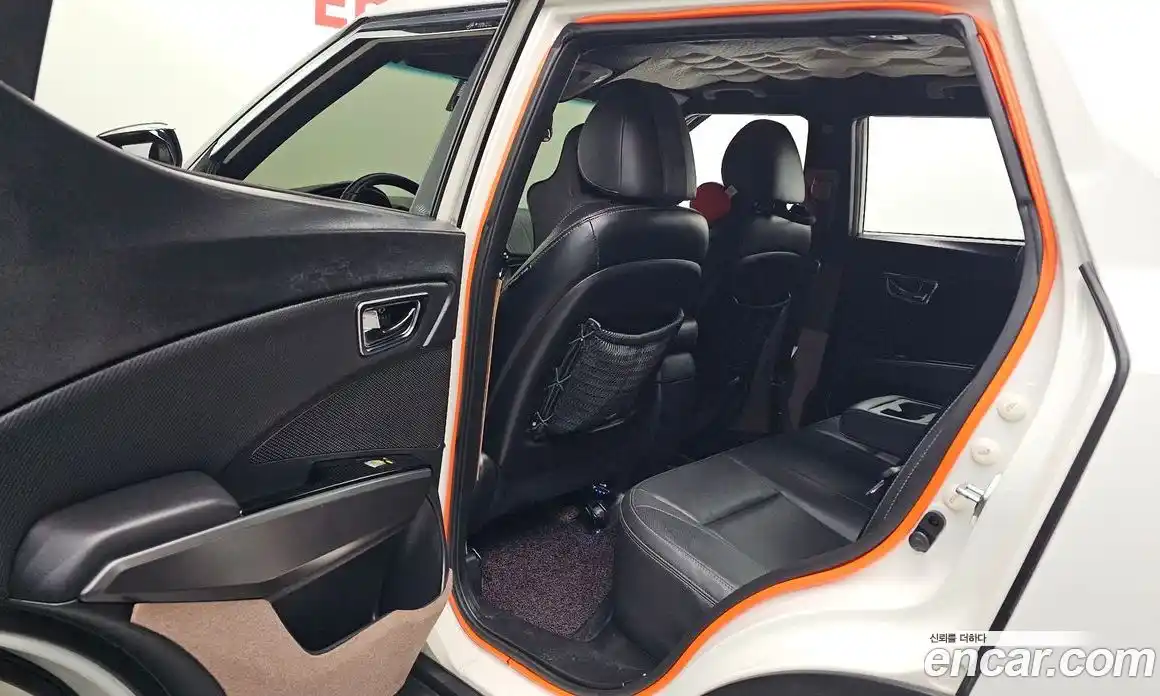 SsangYong TIBOLI 2016 1.6 автомат (гидро), фото 17