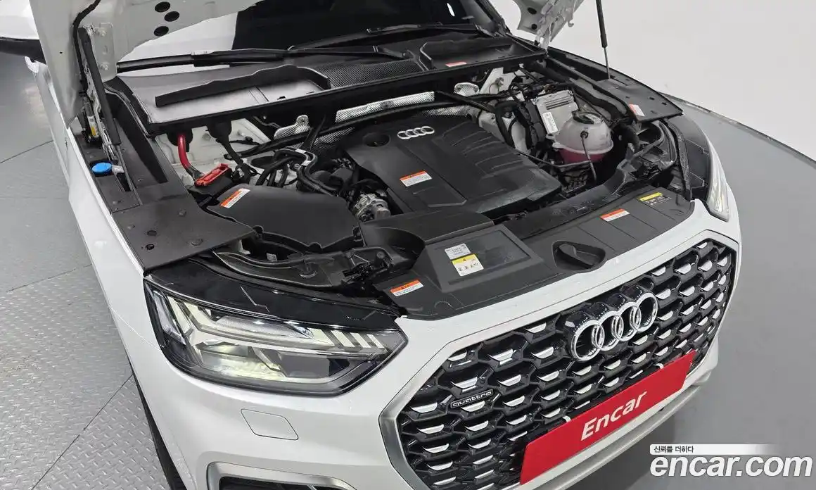 Audi Q5 2023 2.0 автомат (гидро), фото 6