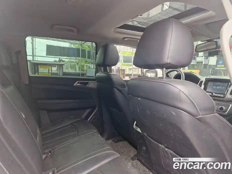 SsangYong Rexton 2018 2.2 автомат (гидро), фото 18