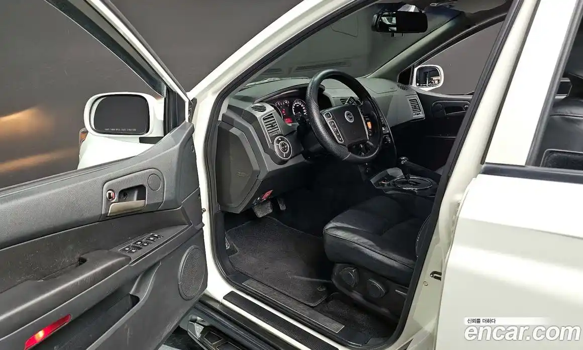 SsangYong Korando 2014 2.0 автомат (гидро), фото 10
