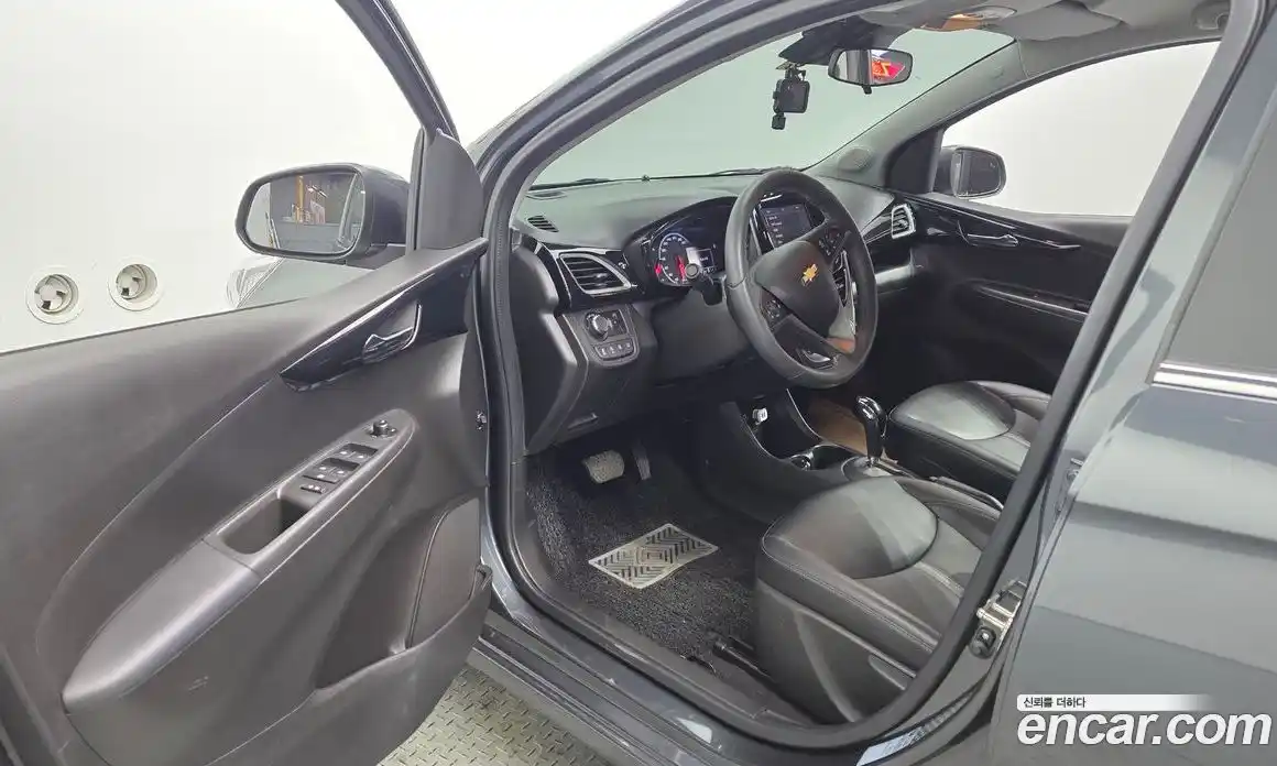 Chevrolet Spark 2019 1.0 автомат (гидро), фото 13
