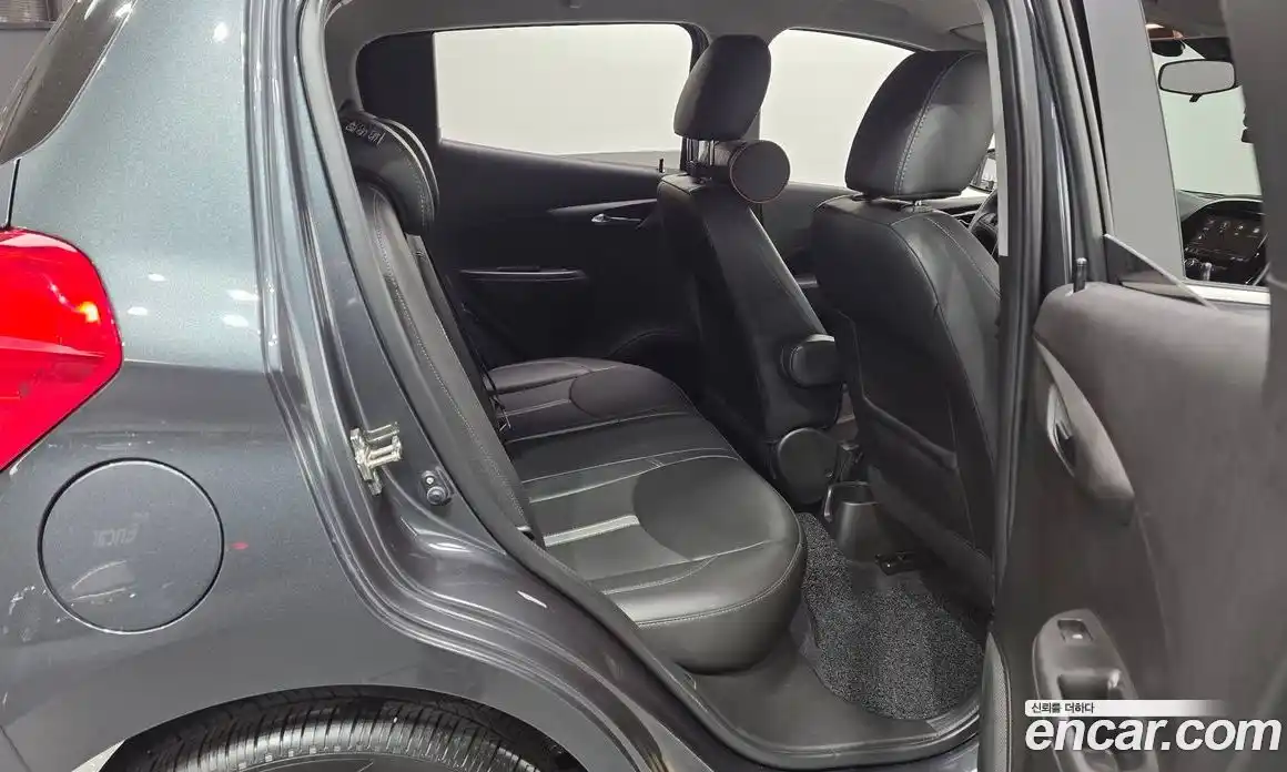 Chevrolet Spark 2019 1.0 автомат (гидро), фото 17