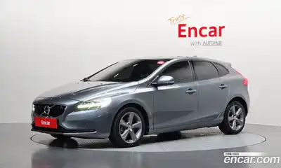 Volvo V40, 2018, 70 115 км