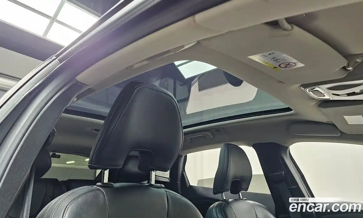 Volvo V40 2018 2.0 автомат (гидро), фото 20
