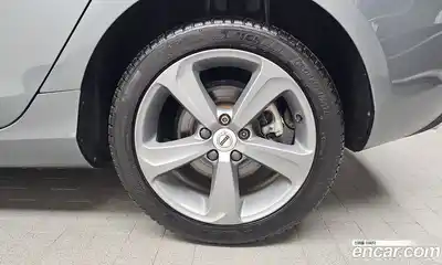 Volvo V40 2018 2.0 автомат (гидро), миниатюра 7