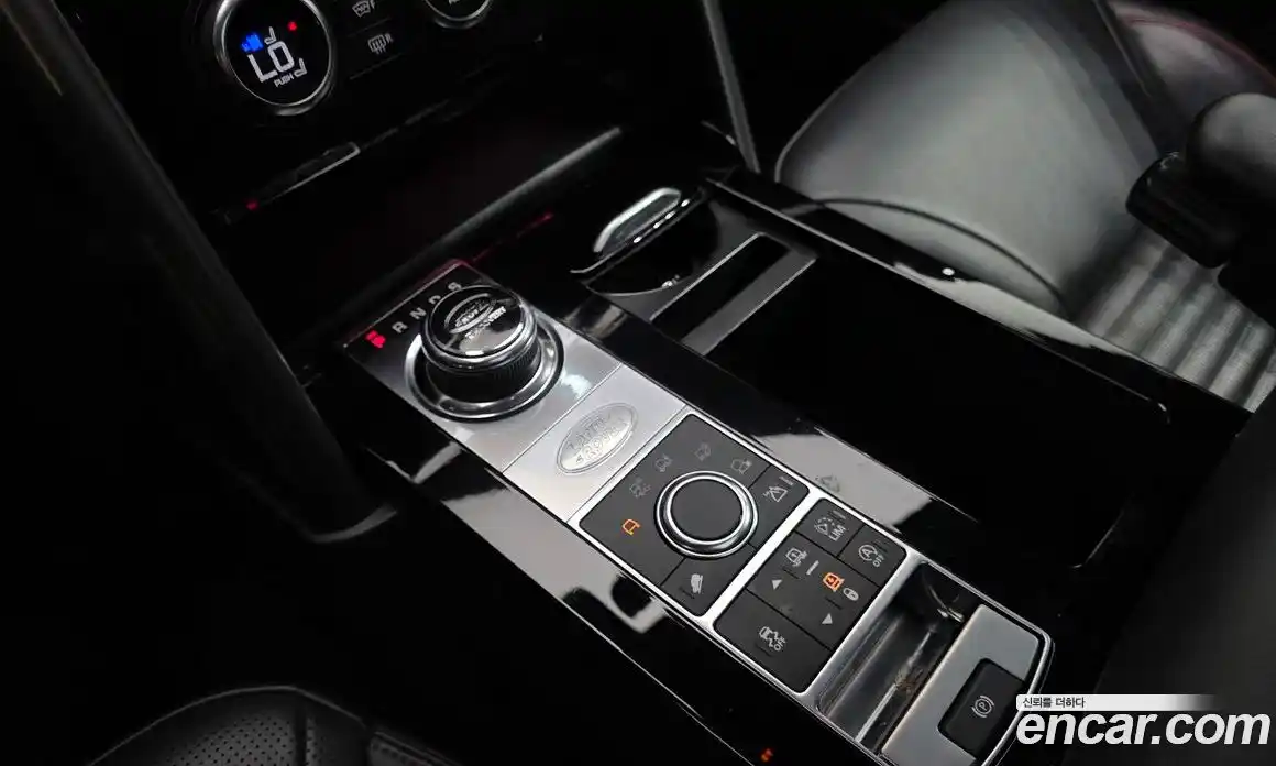 Land Rover Discovery 2017 3.0 автомат (гидро), фото 12
