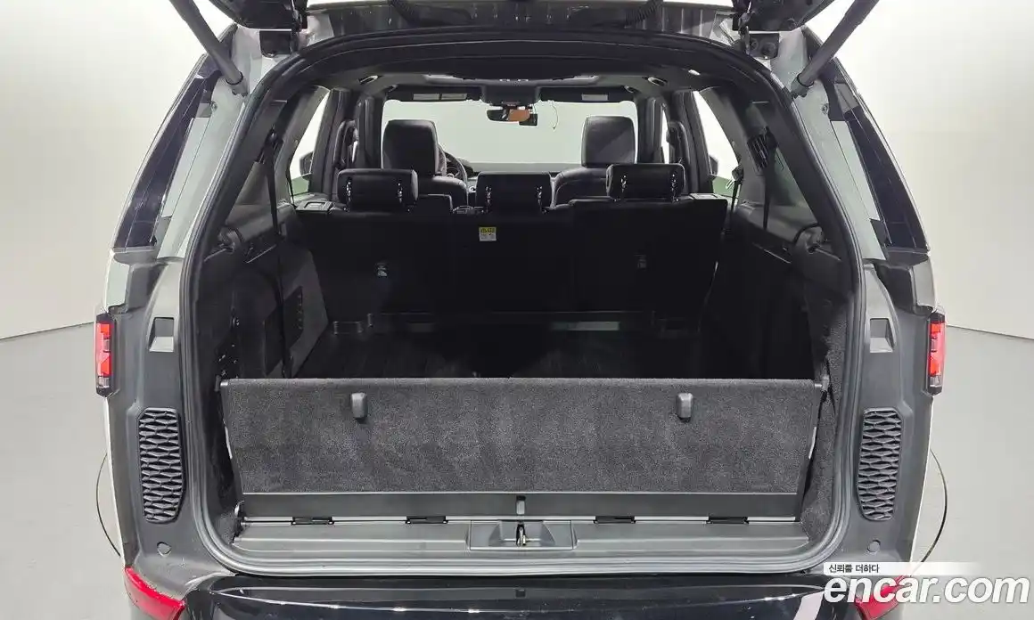 Land Rover Discovery 2017 3.0 автомат (гидро), фото 23