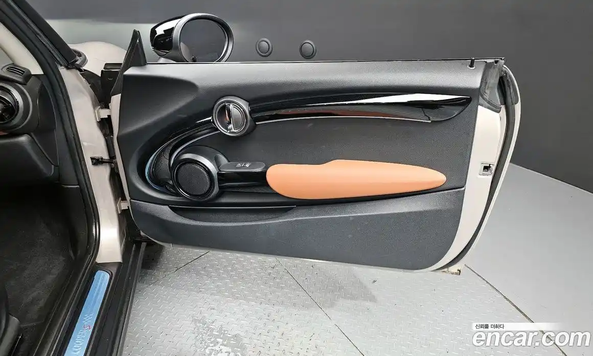 Mini Cooper 2024 2.0 автомат (гидро), фото 15