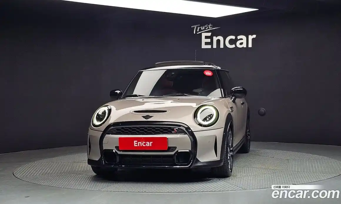Mini Cooper 2024 2.0 автомат (гидро), фото 3