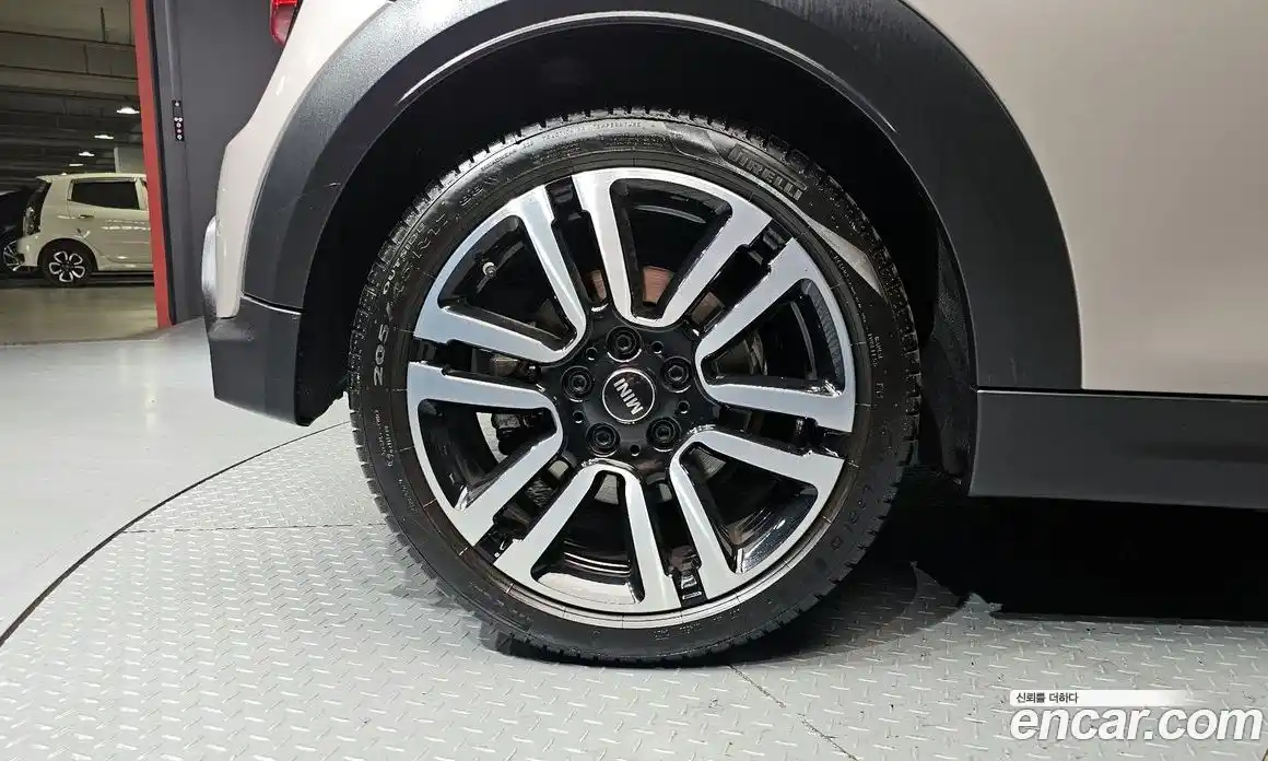 Mini Cooper 2024 2.0 автомат (гидро), фото 5