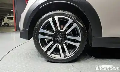 Mini Cooper 2024 2.0 автомат (гидро), миниатюра 5