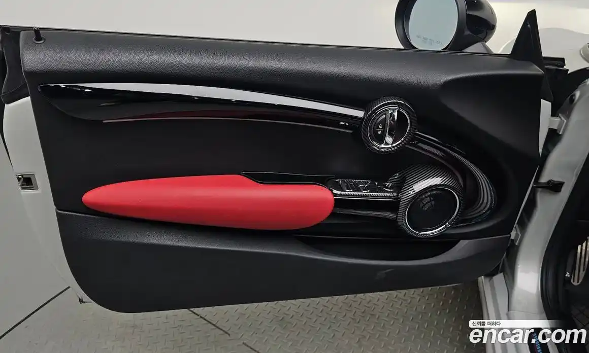Mini Cooper Convertible 2019 2.0 автомат (гидро), фото 13