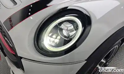 Mini Cooper Convertible 2019 2.0 автомат (гидро), миниатюра 7