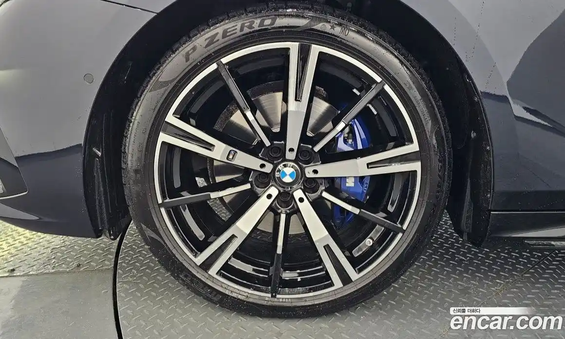 BMW 5 серия 2025 2.0 автомат (гидро), фото 4