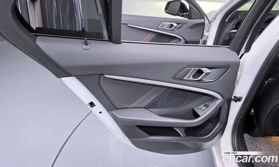 BMW 1 серия 2021 2.0 автомат (гидро), фото 15