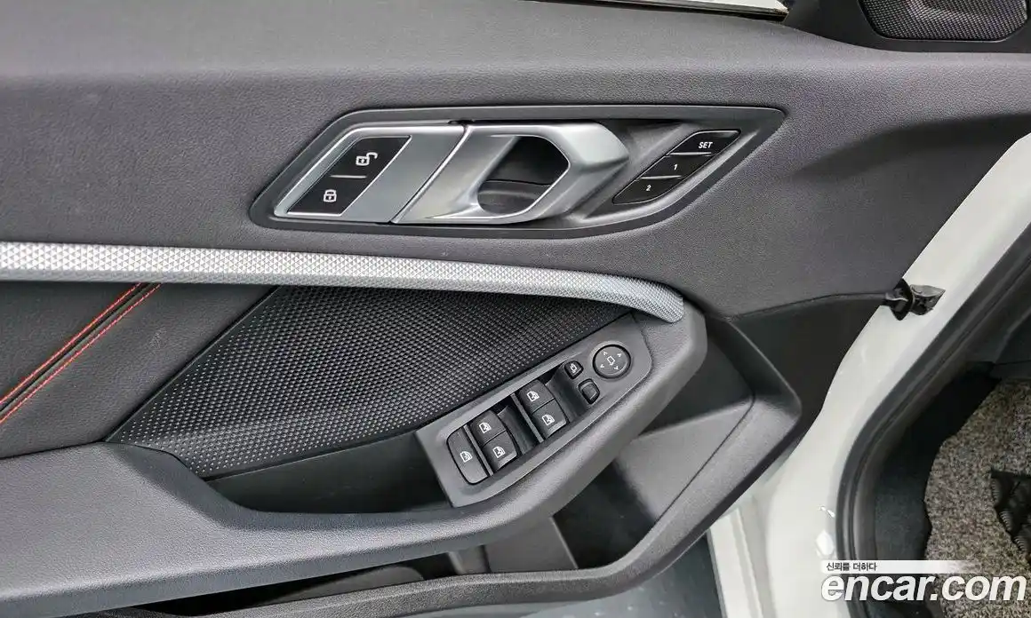 BMW 1 серия 2021 2.0 автомат (гидро), фото 26