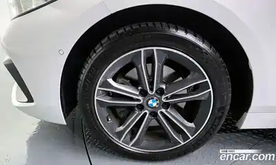 BMW 1 серия 2021 2.0 автомат (гидро), миниатюра 5