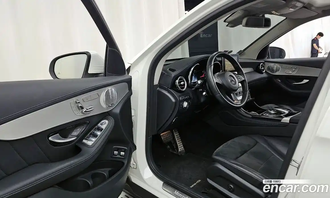 Mercedes-Benz GLC-Class 2018 2.0 гидро, фото 13