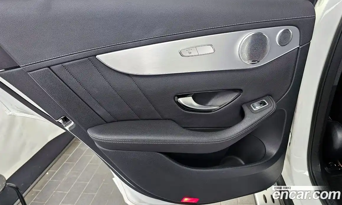 Mercedes-Benz GLC-Class 2018 2.0 гидро, фото 15