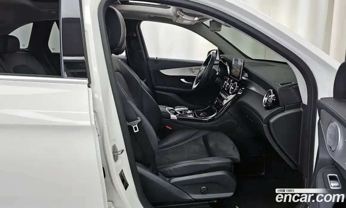 Mercedes-Benz GLC-Class 2018 2.0 гидро, фото 17