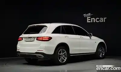 Mercedes-Benz GLC-Class 2018 2.0 гидро, миниатюра 2