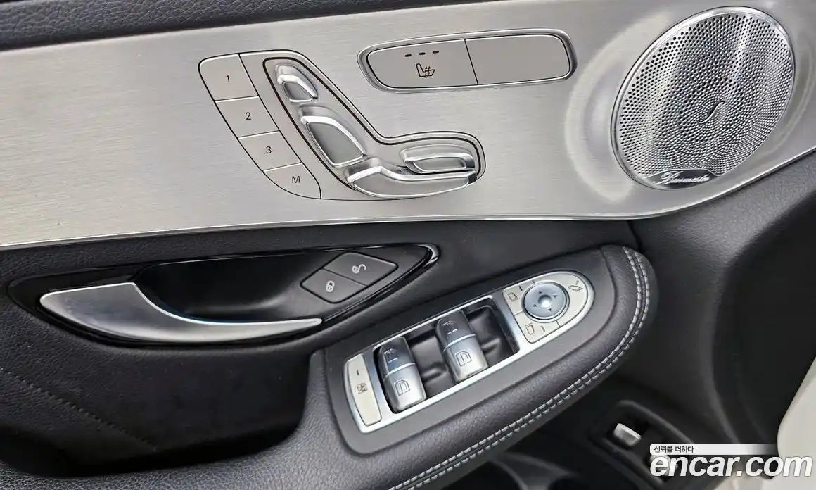 Mercedes-Benz GLC-Class 2018 2.0 гидро, фото 32