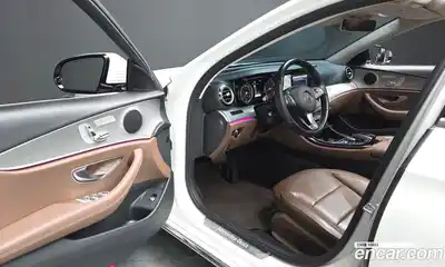 Mercedes-Benz E-Class 2016 2.0 автомат (гидро), миниатюра 12