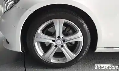 Mercedes-Benz E-Class 2016 2.0 автомат (гидро), миниатюра 4