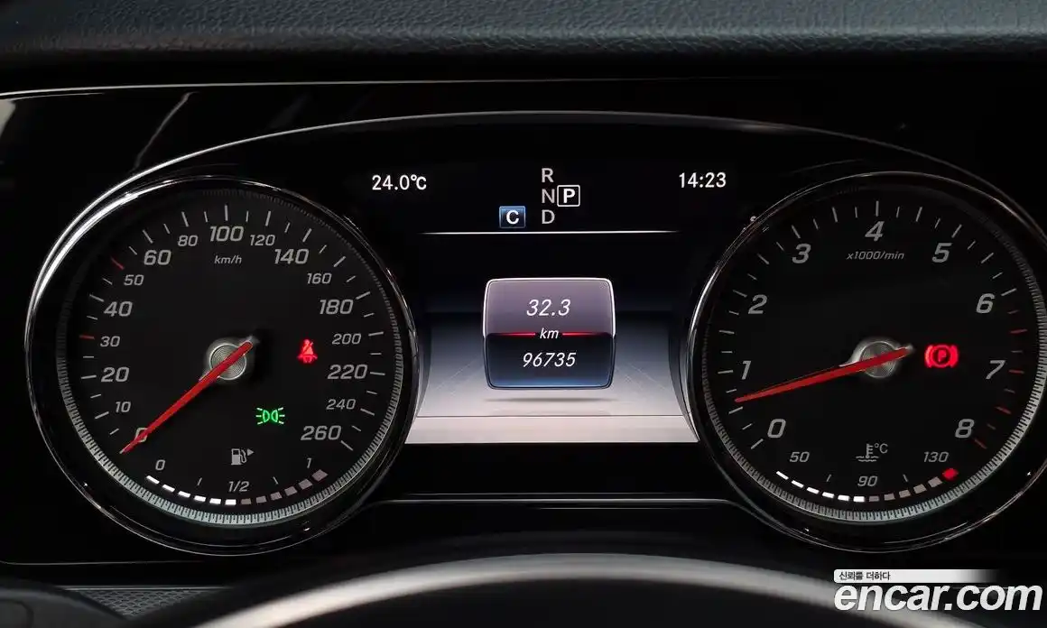 Mercedes-Benz E-Class 2016 2.0 автомат (гидро), фото 10