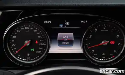 Mercedes-Benz E-Class 2016 2.0 автомат (гидро), миниатюра 10