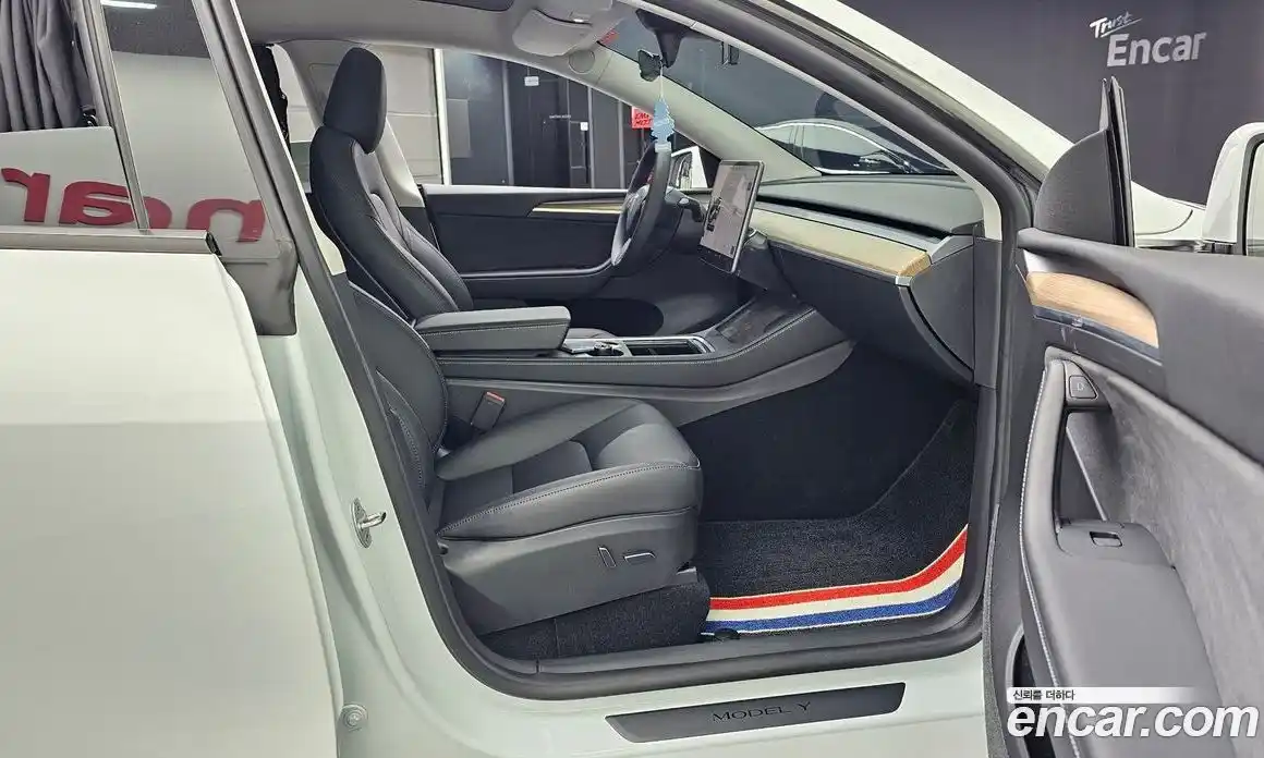 Tesla Model Y 2023 0.2 гидро, фото 15
