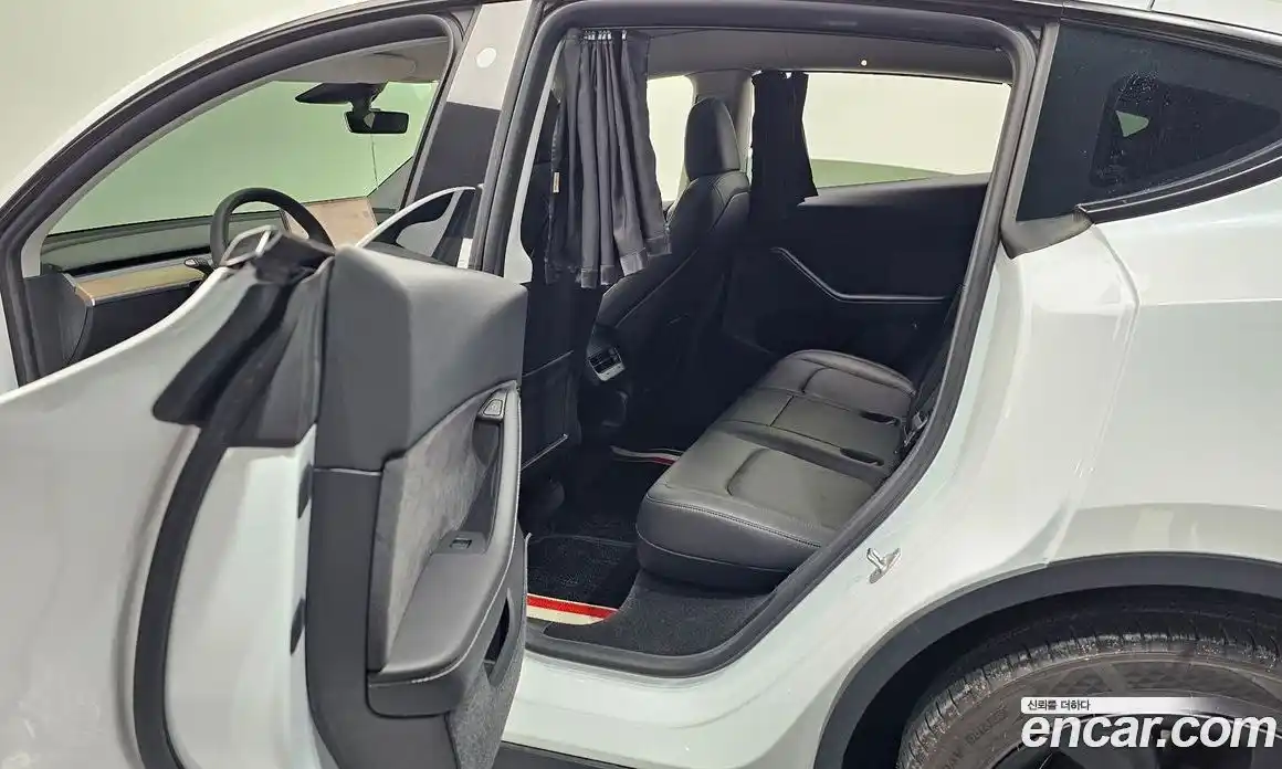 Tesla Model Y 2023 0.2 гидро, фото 16