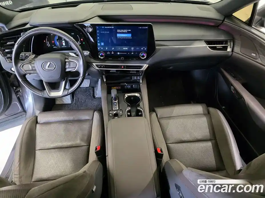 Lexus RX 2024 2.5 вариатор, фото 7