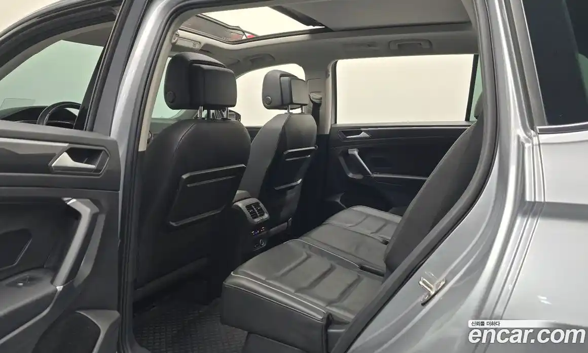 Volkswagen Tiguan 2020 2.0 автомат (гидро), фото 11