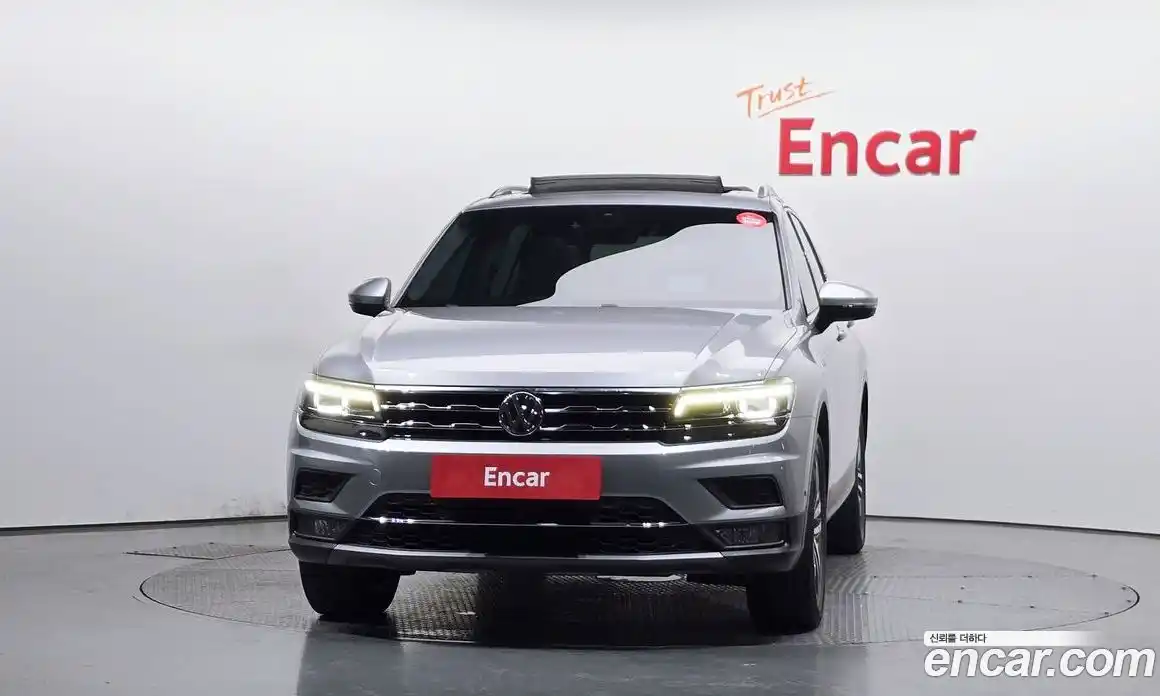 Volkswagen Tiguan 2020 2.0 автомат (гидро), фото 3