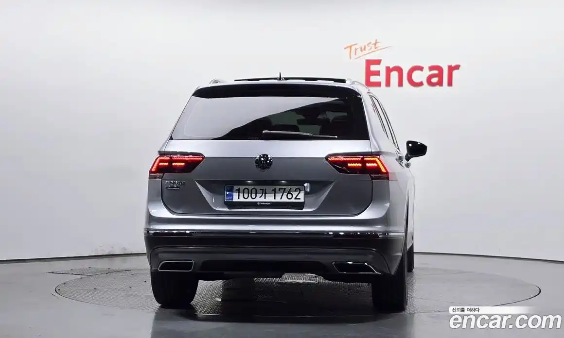 Volkswagen Tiguan 2020 2.0 автомат (гидро), фото 4