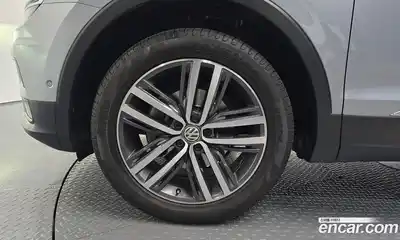 Volkswagen Tiguan 2020 2.0 автомат (гидро), миниатюра 5