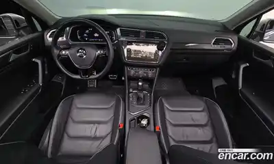 Volkswagen Tiguan 2020 2.0 автомат (гидро), миниатюра 7