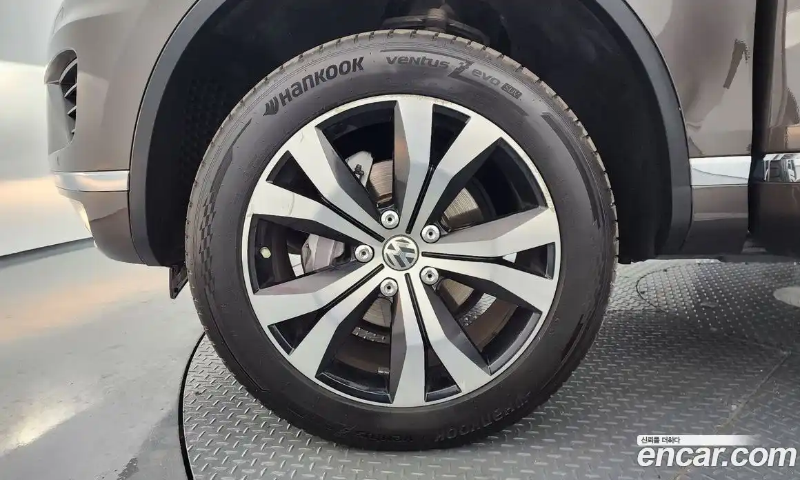 Volkswagen Touareg 2016 3.0 автомат (гидро), фото 5