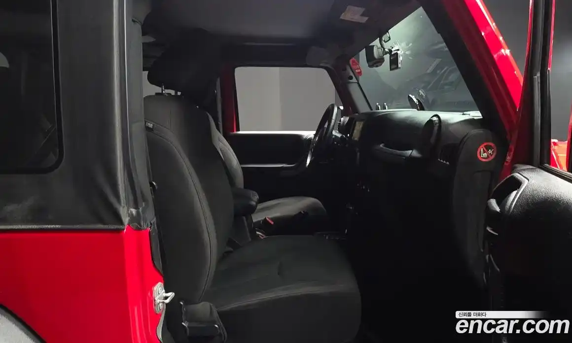 Jeep Wrangler 2016 3.6 автомат (гидро), фото 12