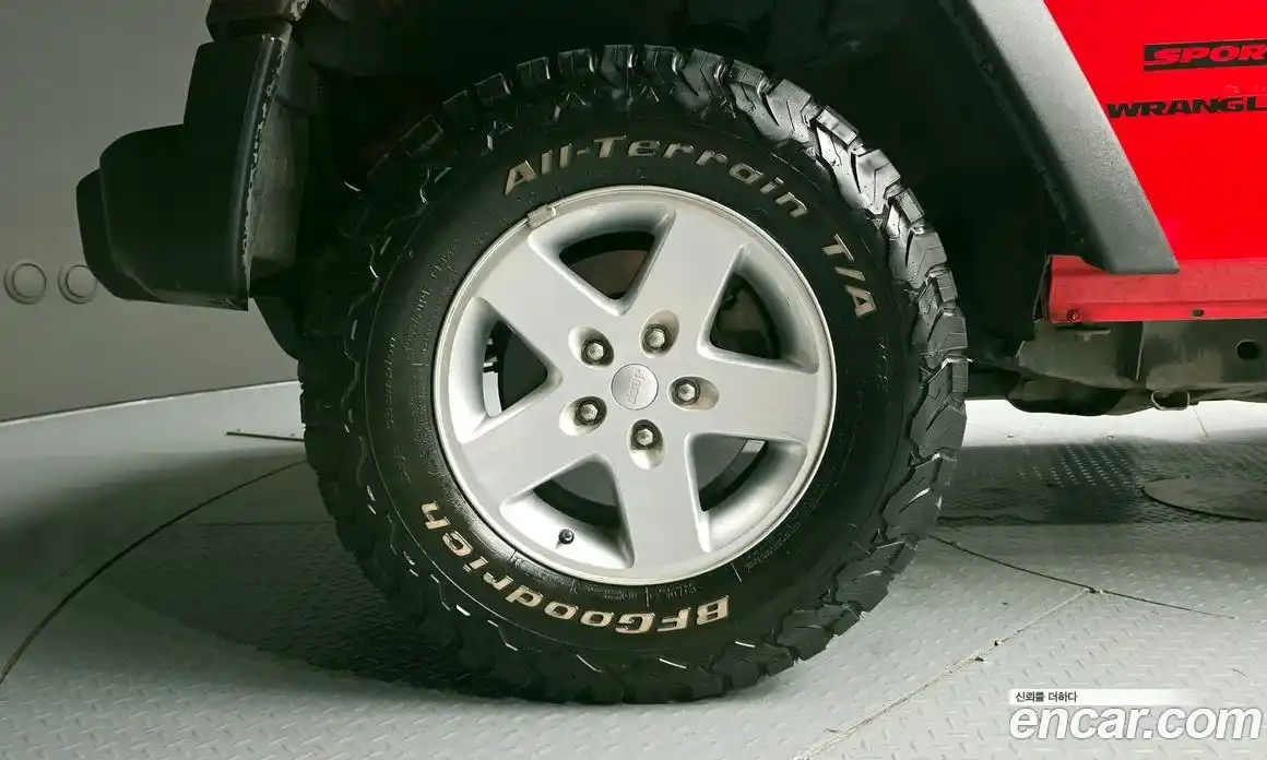 Jeep Wrangler 2016 3.6 автомат (гидро), фото 5