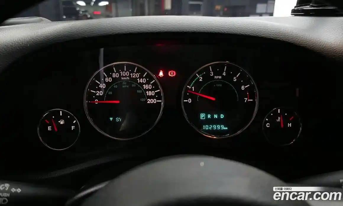 Jeep Wrangler 2016 3.6 автомат (гидро), фото 8